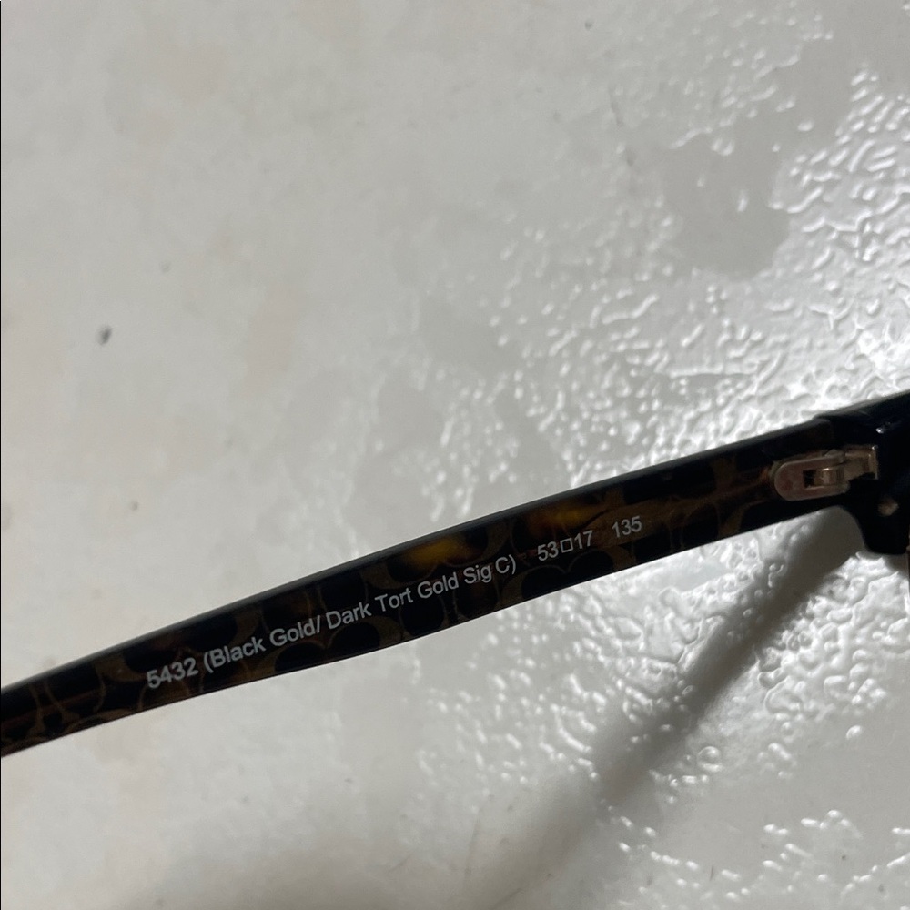 CoachWomen's Glasses model 5432Black Frame ,Gold Accents. 53. 17 135. Pre- owned - Picture 5 of 6